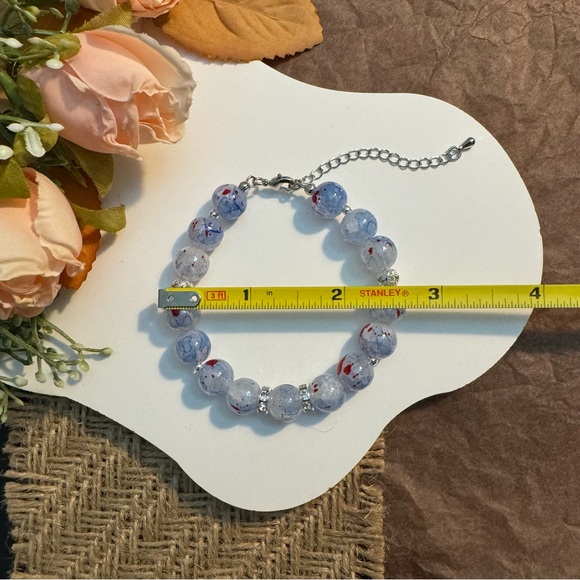Marble Effect Beaded Bracelet with Red Splatter - Picture 5 of 5
